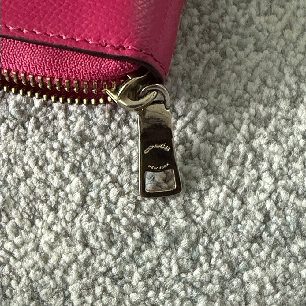 Coach Fuchsia Women's Wallet - Picture 7 of 8